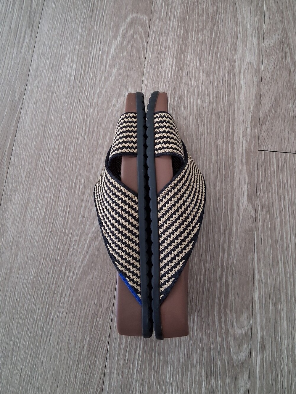 Rothy's The Weekend Slide Sandals In Toffee Stripe - Picture 9 of 14